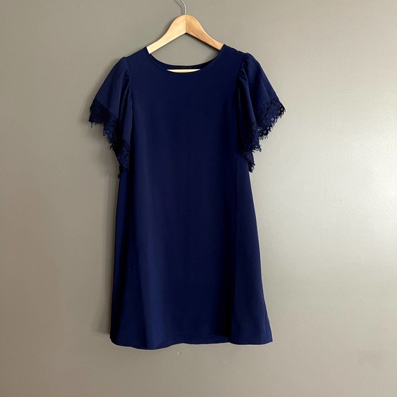 NWT Sugar + Lips Camilia Crochet Trim Dress Navy Blue Size XS‎ Lace Sleeve Shift - Picture 2 of 11